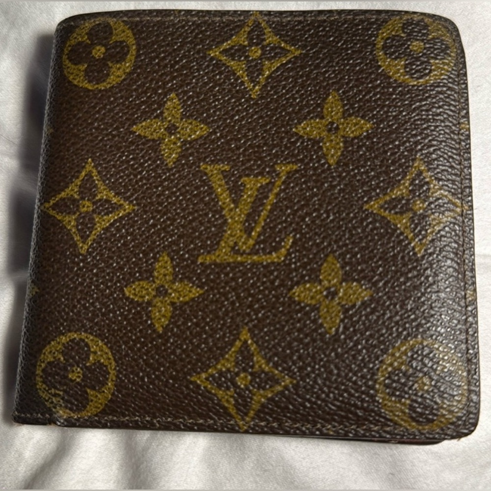 Louis Vuitton Men’s Dark Brown Monogram Wallet